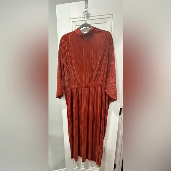 open lace back dress Petal & Pup Women's Naira Pleated Maxi Dress